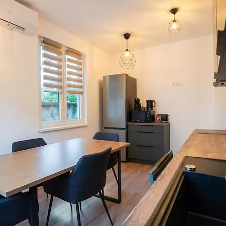 Apartament Spacious 2br Metro, South Park & Park Center