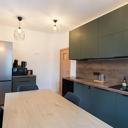 Spacious 2br Metro, South Park & Park Center Apartament *