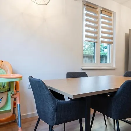 Spacious 2br Metro, South Park & Park Center *