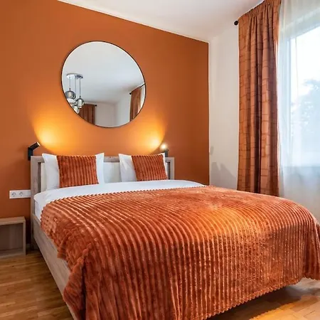 Spacious 2br Metro, South Park & Park Center Apartament Sofia